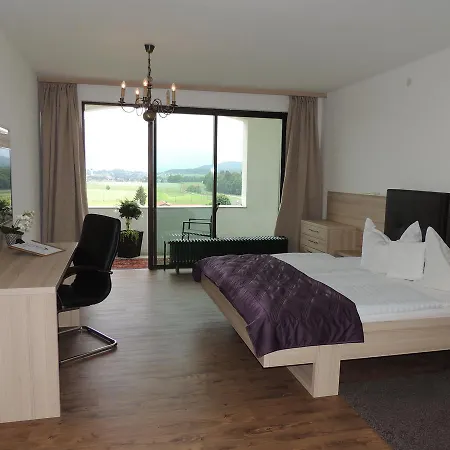 Ξενοδοχείο Blumenhof 3*
