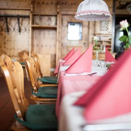 Blumenhof 3* Sankt Georgen im Attergau