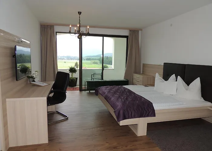 فندق Blumenhof 3*